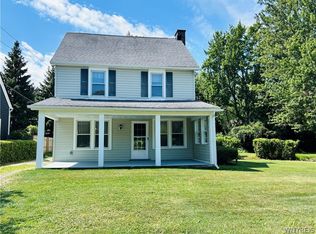 1933 Crescent Ter, Lake View, NY 14085