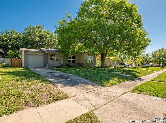 3rd image of 615 Adrian Dr