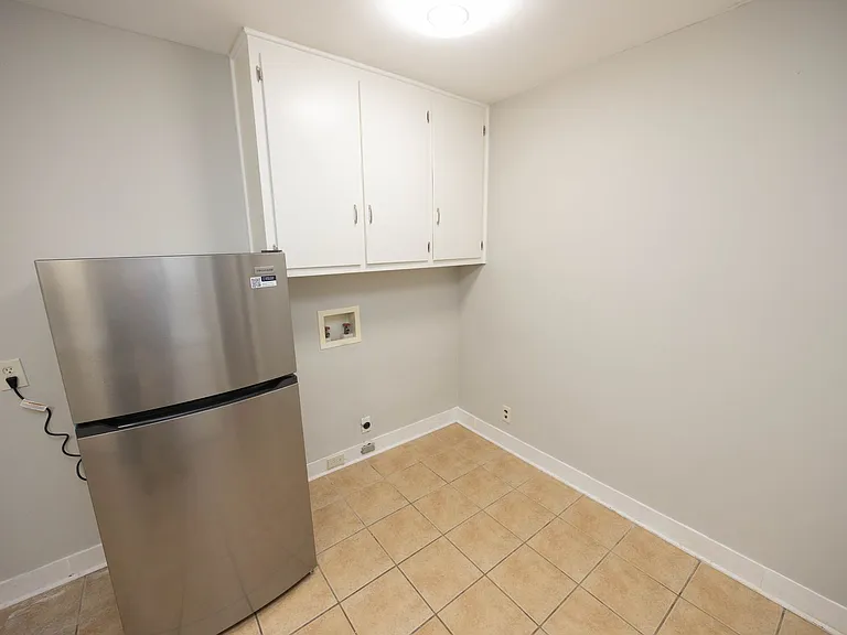 2058 Woodley Rd — Photo 10
