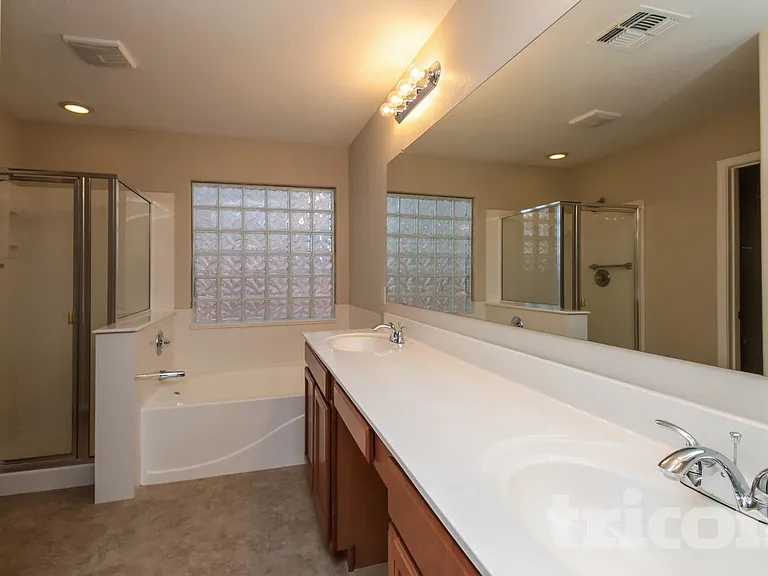 11791 W Belmont Dr — Photo 10