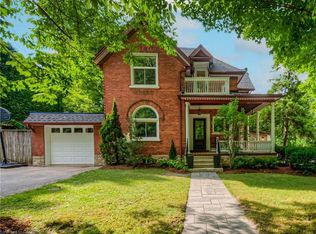 102 William St W, Waterloo, ON N2L1J9