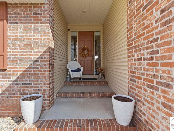 3rd image of 3005 E Eastmoor Ct