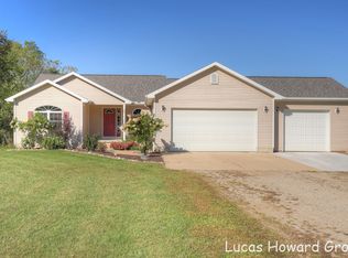 6426 Lyons Rd, Portland, MI 48875