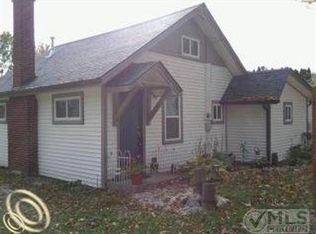 11026 Lookout St, Pinckney, MI 48169