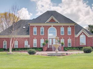 2995 Cages Bend Rd, Gallatin, TN 37066