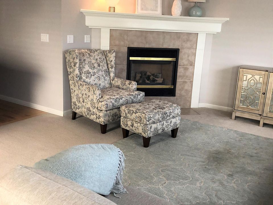 1st image of 8433 2xxth Ave