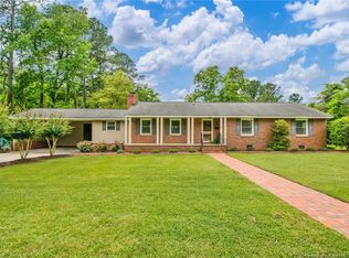 211 N Wilkinson Dr, Saint Pauls, NC 28384