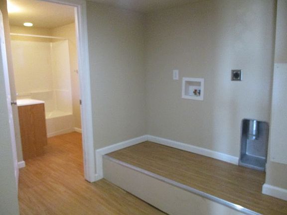5th image of 1017 1/2 Avenue B