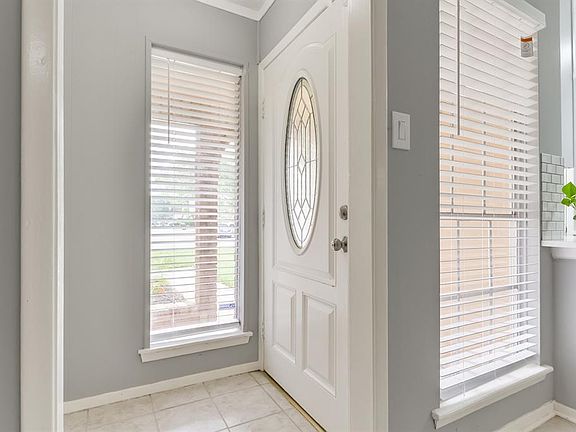 5th image of 4803 Parkland St