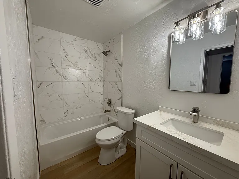 1402-1406 E Roosevelt St — Photo 23