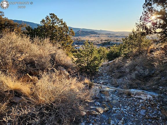 4th image of 7 Foothills Dr