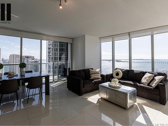 4th image of 485 Brickell Ave. 3210 #3210