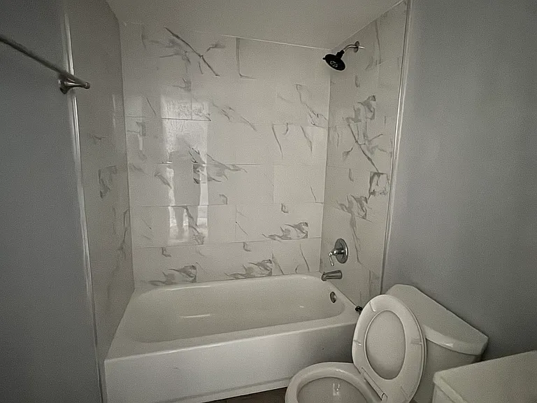 5035 D St SE #303 — Photo 4