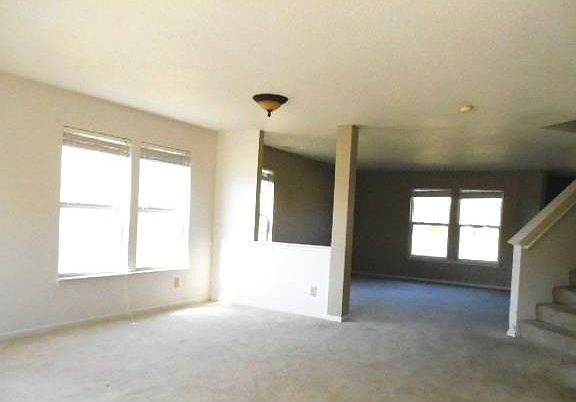 4th image of 10082 Yosemite Ln