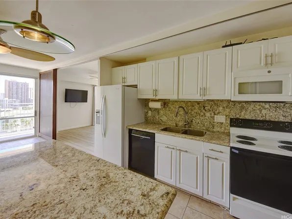 1655 Makaloa St APT 1807, Honolulu, HI 96814