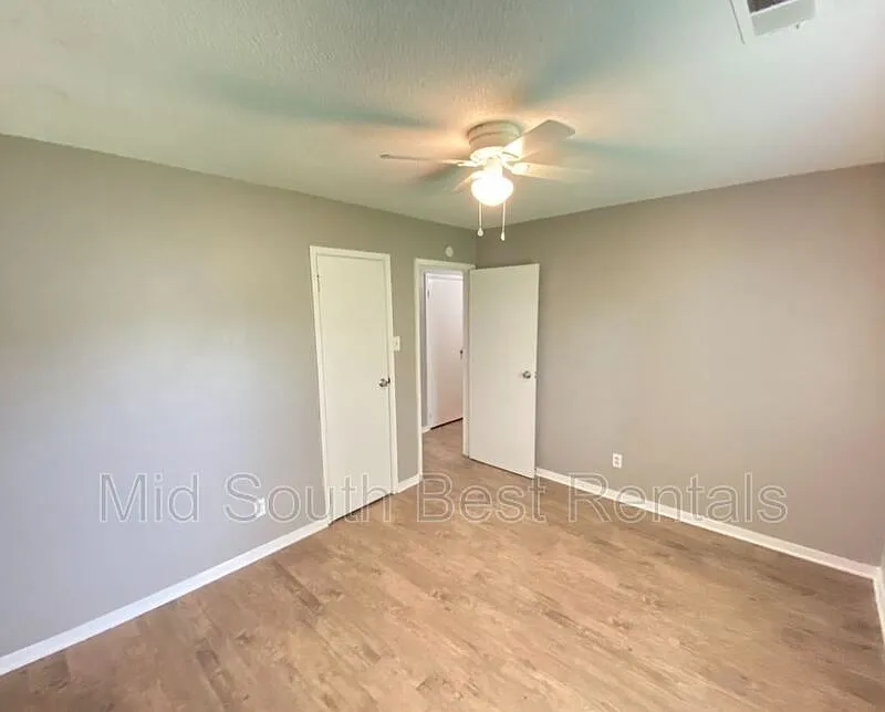 4306 Briarberry Ln — Photo 3