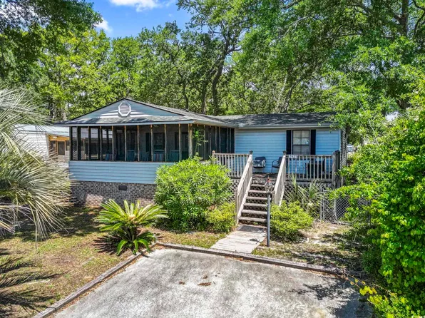 2425 Park St., North Myrtle Beach, SC 29582