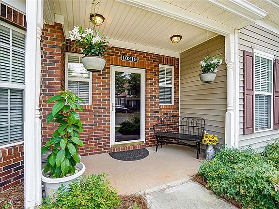 4th image of 10219 Jacobs Creek Dr