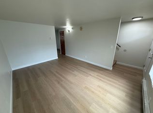 195 S 9th St APT 2, Lebanon, OR 97355
