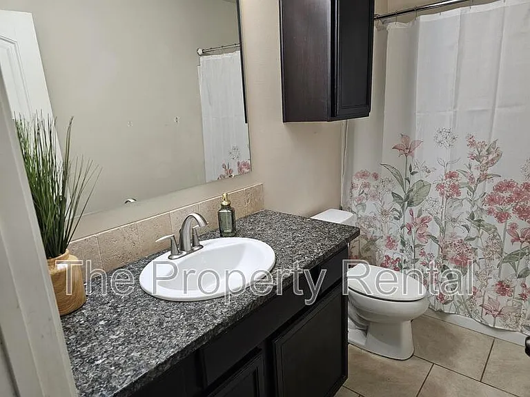 806 E 93rd St — Photo 9