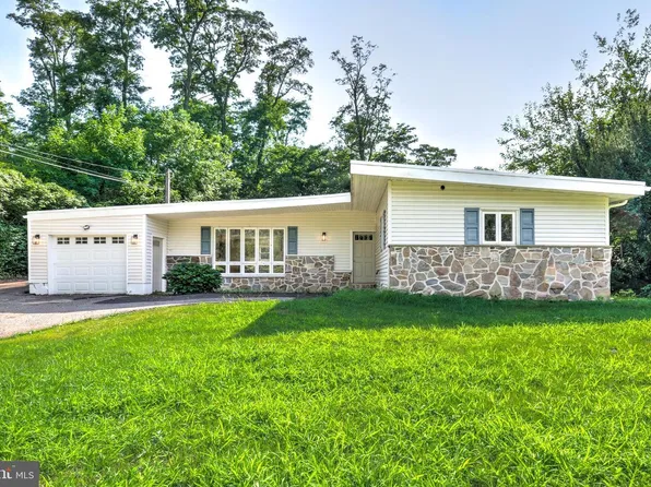 904 S Chester Rd, West Chester, PA 19382