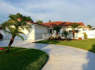 547 Lillian Dr, Madeira Beach, FL 33708