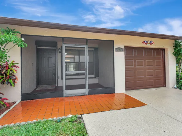 6292 Red Cedar Circle, Greenacres, FL 33463