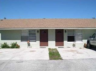 8525 SE Lyons St, Hobe Sound, FL 33455