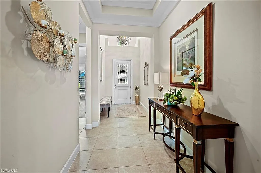 2 bed, 2.0 bath, 1982 sqft, $11,500 — Photo 4