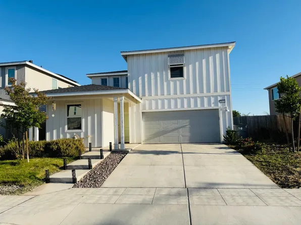 5843 W Laguna Ave, Fresno, CA 93722