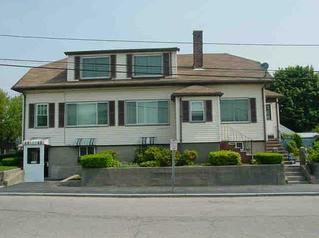 1st image of 924 Broadway