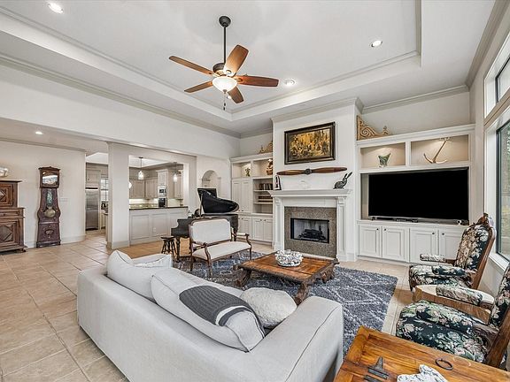 2nd image of 70 Shadow Creek Ridge Dr