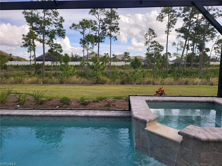 8920 Calypso Ct — Photo 5