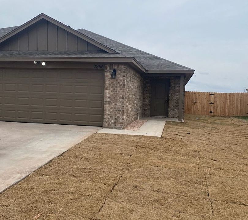 1st image of 2866 Melissa Ln