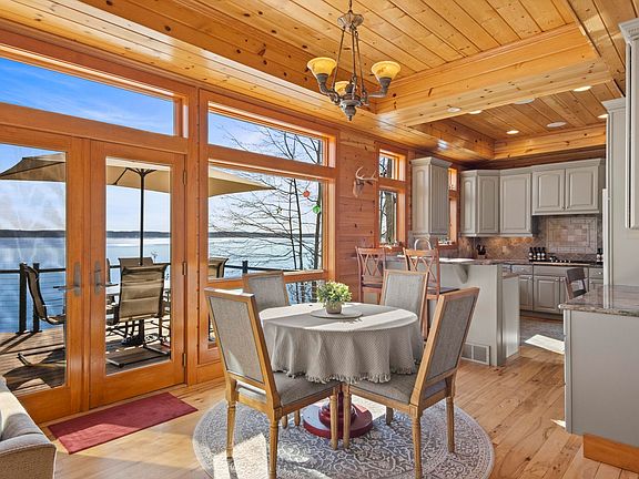 5th image of 3901 N West Torch Lake Dr