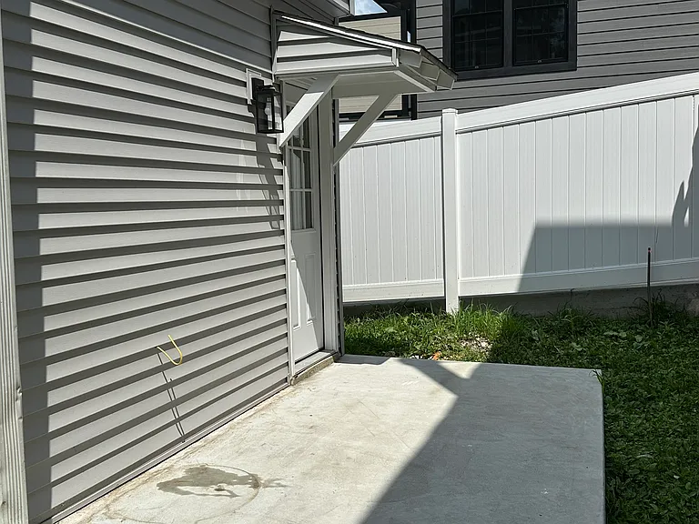 Exterior side patio