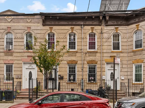 1094 Blake Avenue image 15 of 15