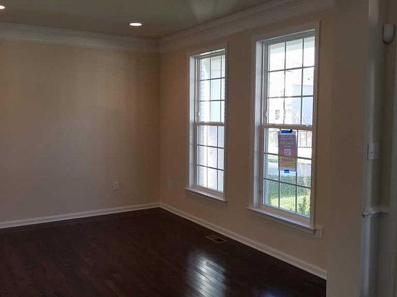 5th image of 507 Pumpkin Ln