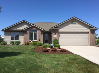 9519 Chapmans Blvd, Fort Wayne, IN 46835