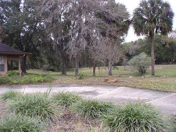 3rd image of 1811 E Spruce Creek Blvd