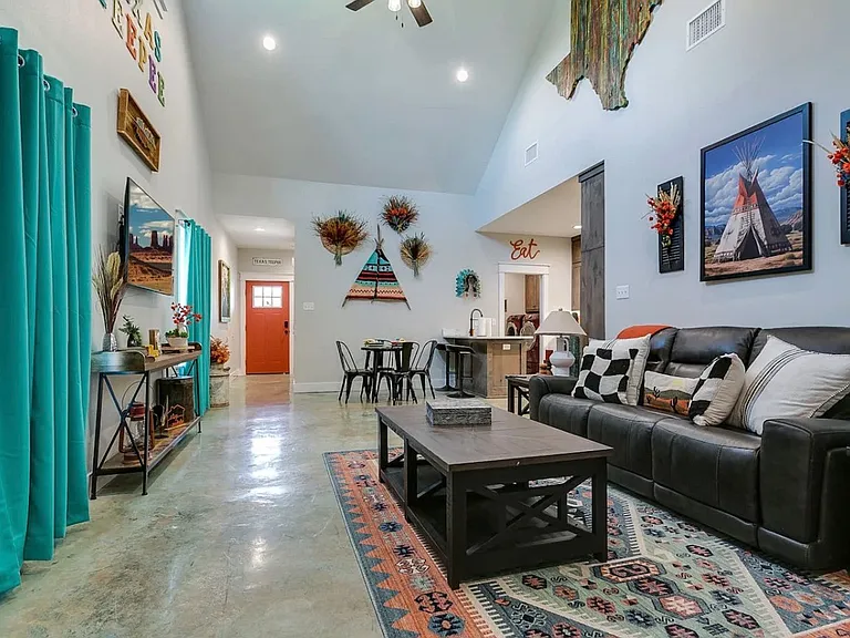 2307 W Beauregard Ave #B — Photo 8