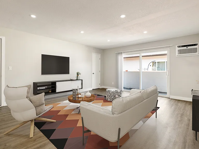 Kling Trio Apartments — Photo 2