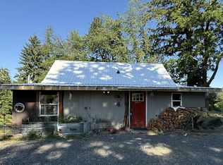 521 Brooks Rd, Carson, WA 98610