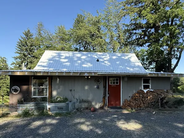 521 Brooks Rd, Carson, WA 98610