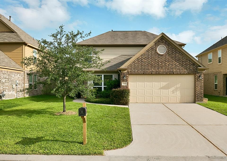 1st image of 12518 Greencanyon Dr