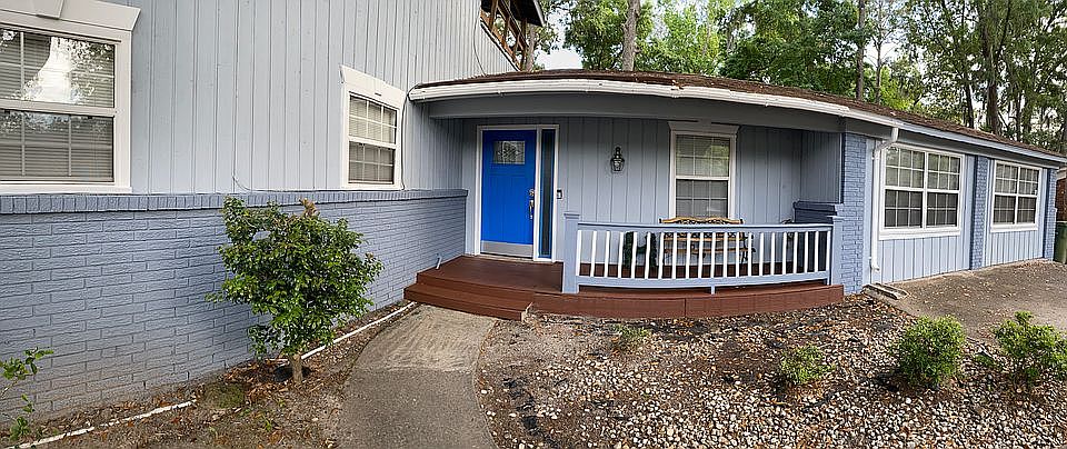 2nd image of 413 Willow Rd