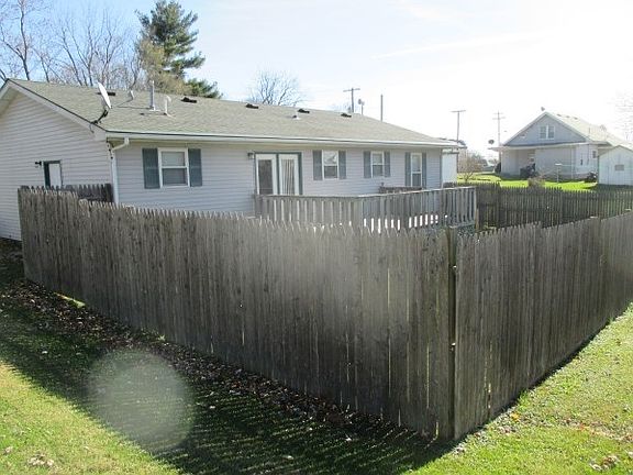 5th image of 402 N Cauble St