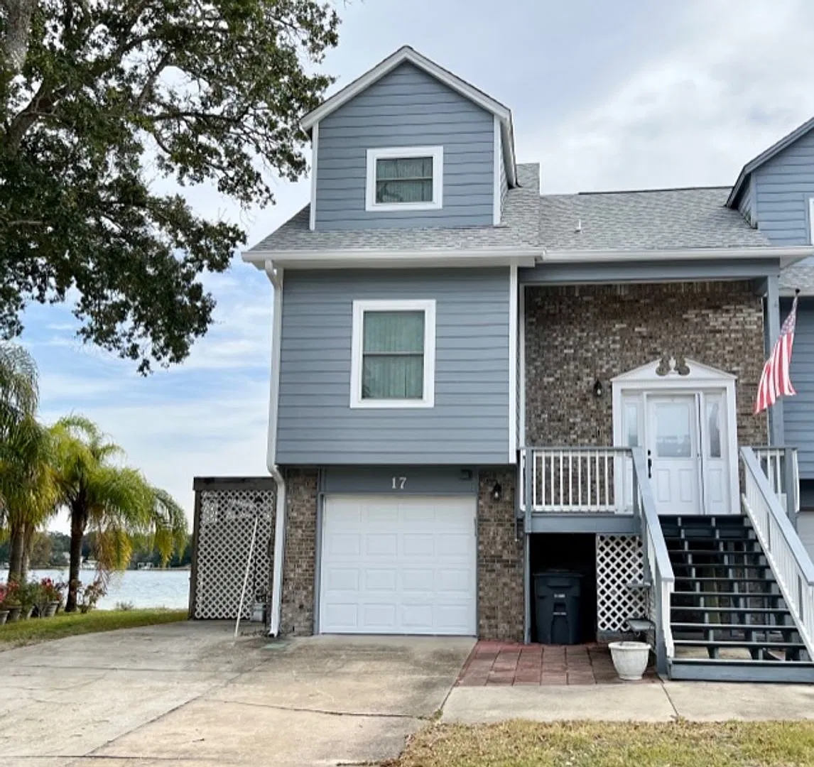 Waterfront Townhome with Private Beach & Dock! — Photo 2