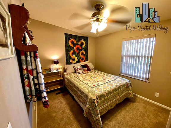 3rd image of 265 W Union Hills Dr #201