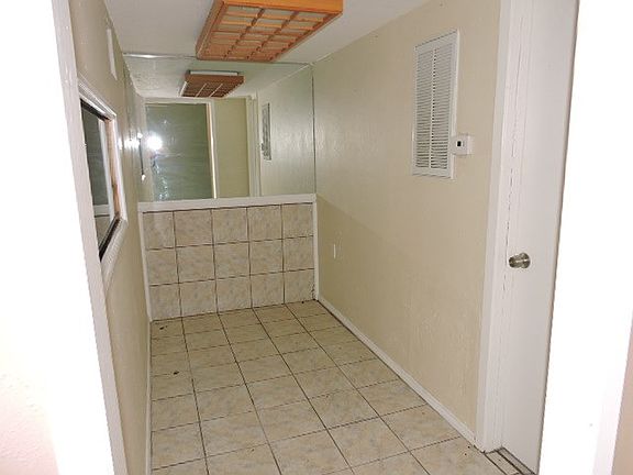 4th image of 4317 Hartford St APT 104